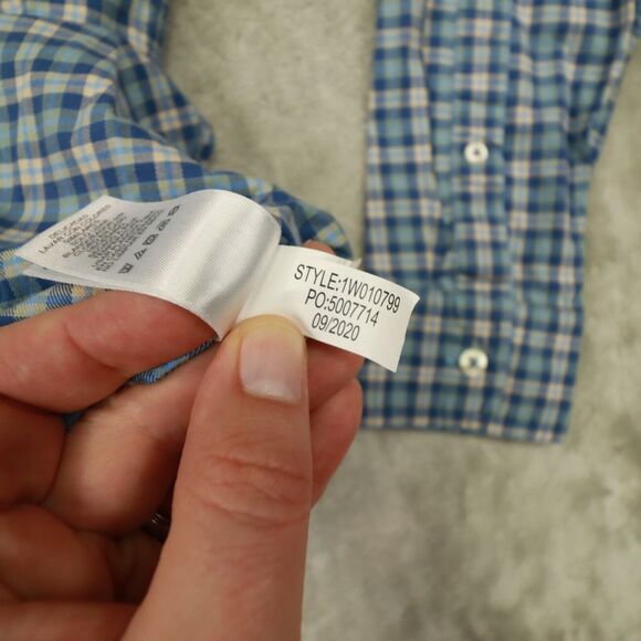 Vineyard Vines Blue Plaid Classic Fit Tucker Shirt size Small - Picture 8 of 8